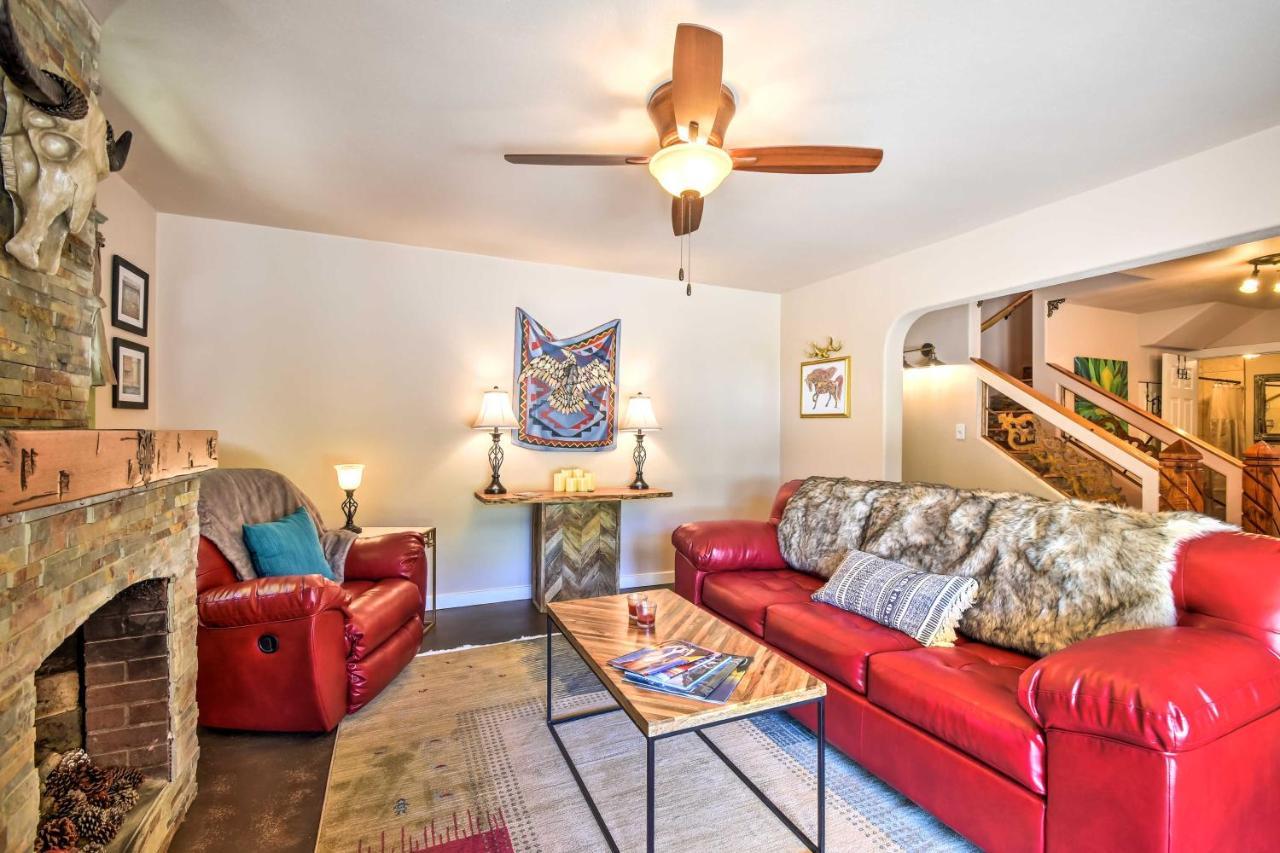 Cozy Home With Media Room Short Walk To Taos Plaza! Exterior photo