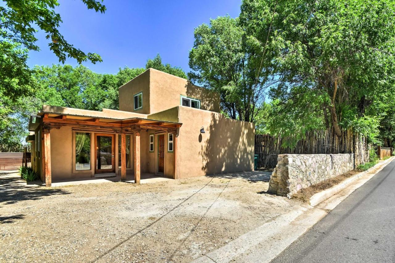 Cozy Home With Media Room Short Walk To Taos Plaza! Exterior photo